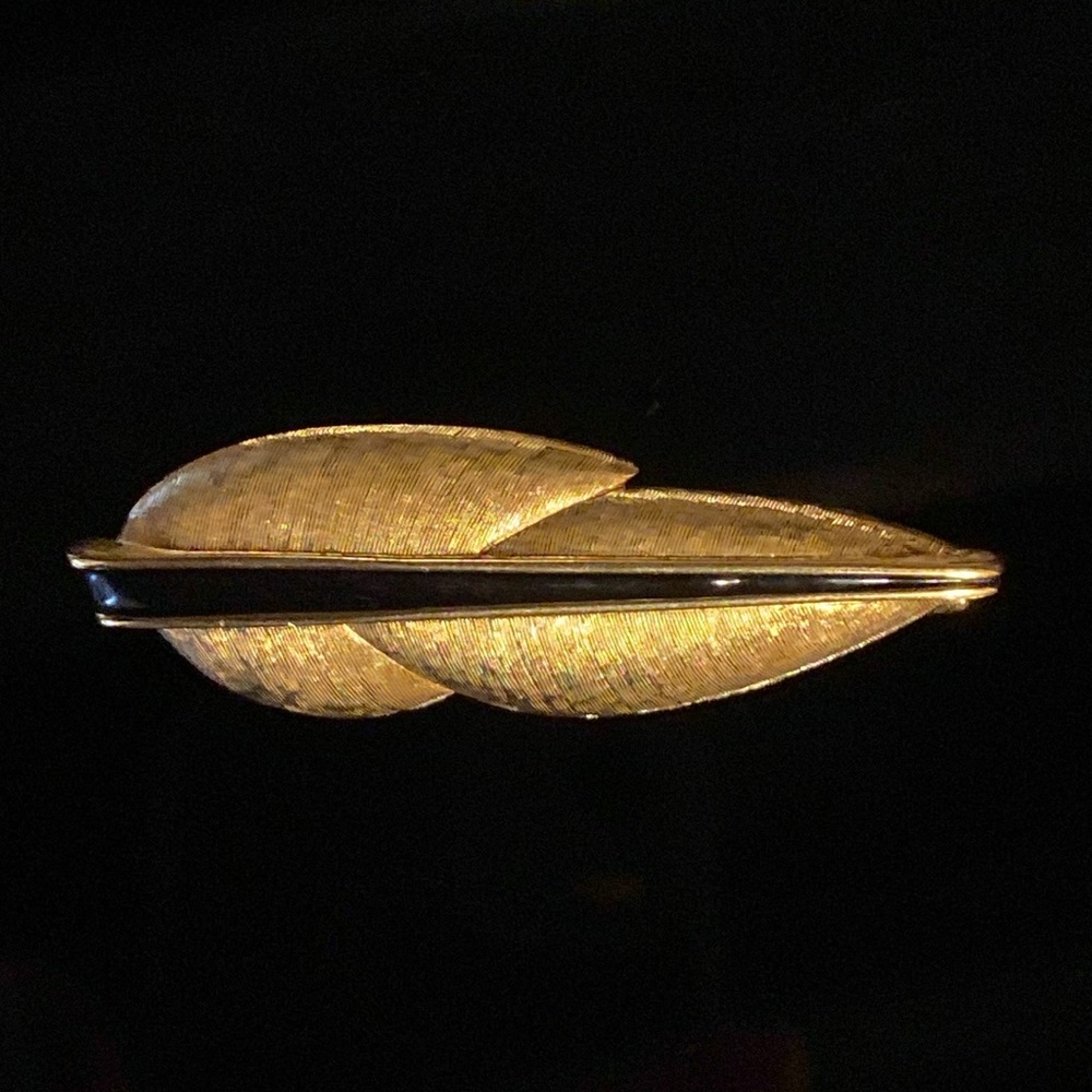 Vintage Monet Enamel Pin Goldtone Leaf Brooch